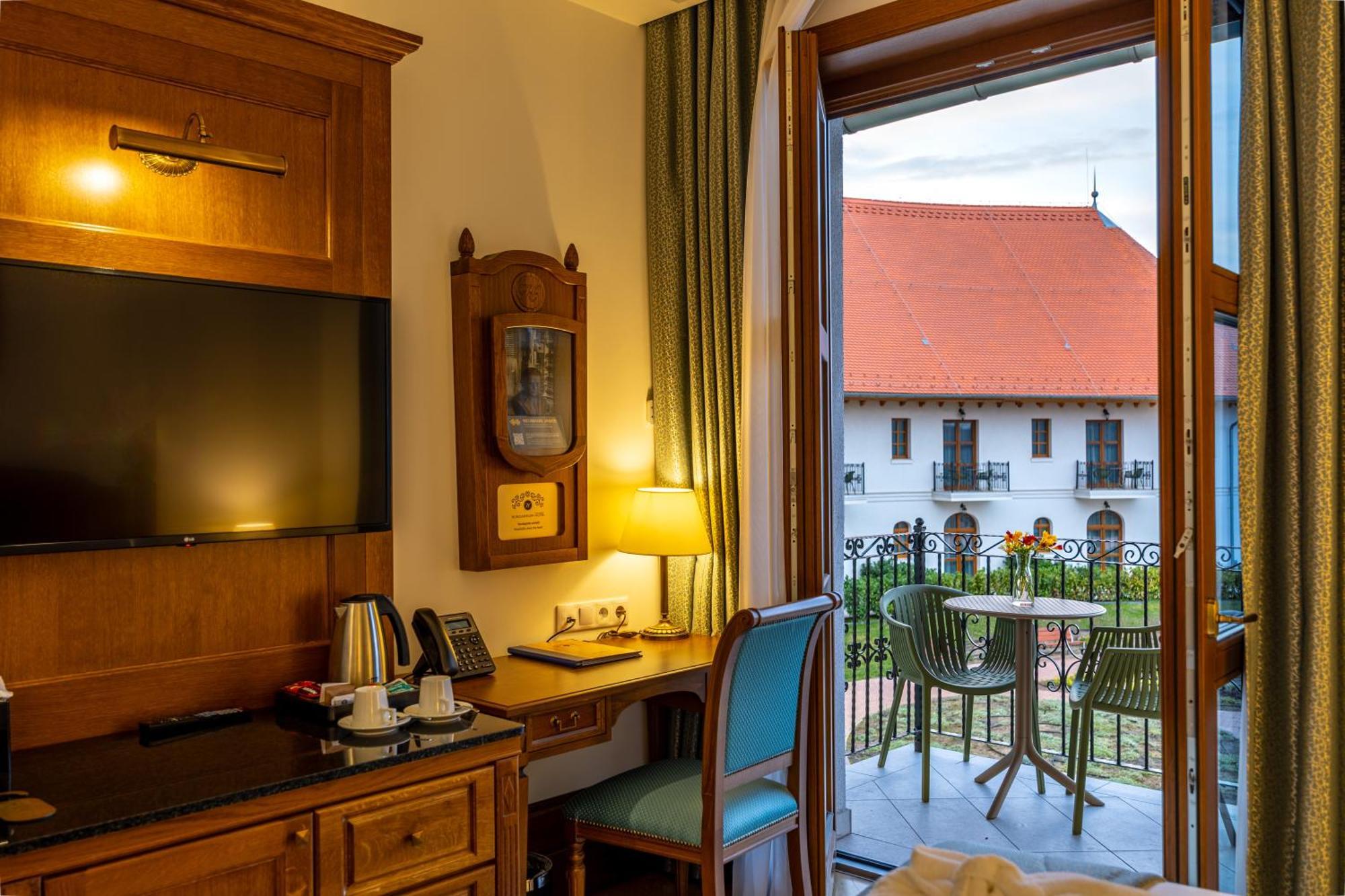 Lakitelek Hungarikum Hotel מראה חיצוני תמונה